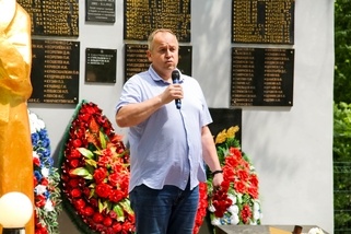 В посёлке Мичуринский прошёл митинг, посвящённый Дню памяти и скорби. 