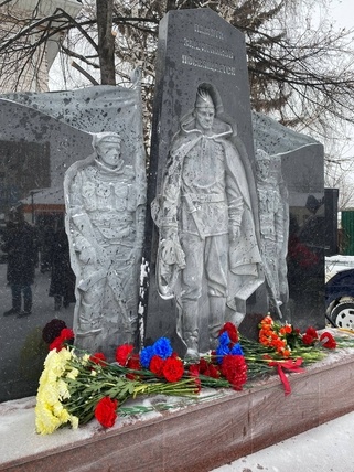 В Мичуринском сельсовете в посёлке Элитный открылся мемориальный комплекс «Защитникам Отечества посвящается»