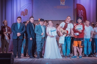 Кубок победителя III межрайонного Кубка КВН среди команд работающей молодёжи Новосибирской области